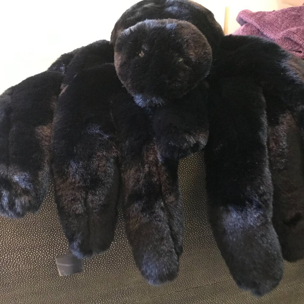NWT POTTERY BARN PLUSH SAMMY SPIDER PILLOW DECOR HALLOWEEN - Picture 6 of 7